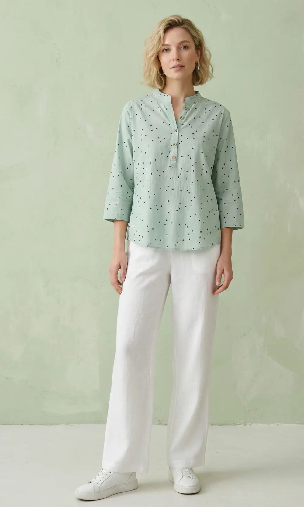 The Pinpoint Dot Blouse – Green
