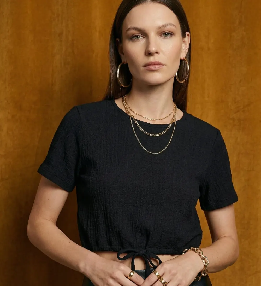 The Tie-Hem Top – Black