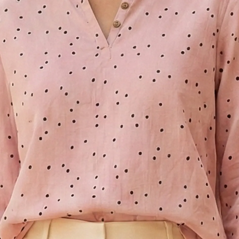 The Pinpoint Dot Blouse – Pink — 2