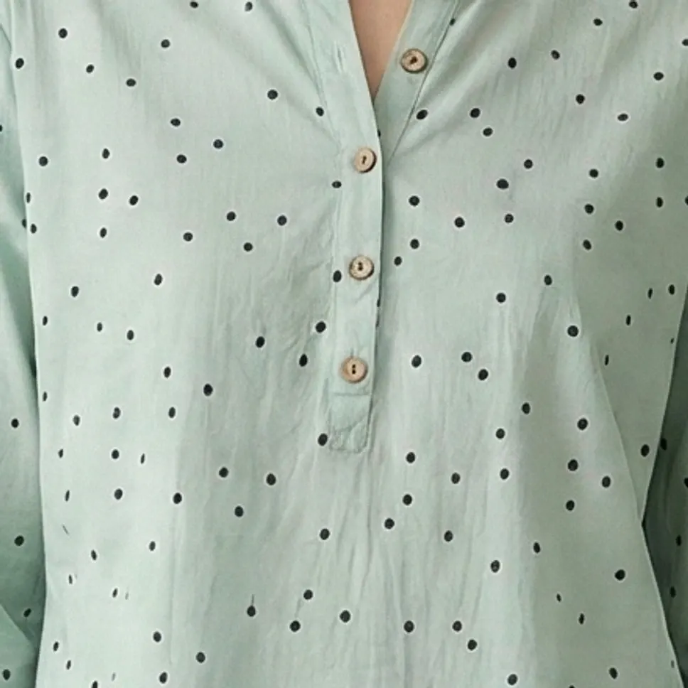 The Pinpoint Dot Blouse – Green — 2